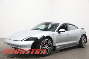 Porsche Taycan 4S Épave (2020, Gris)