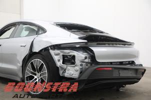 Porsche Taycan 4S Épave (2020, Gris)