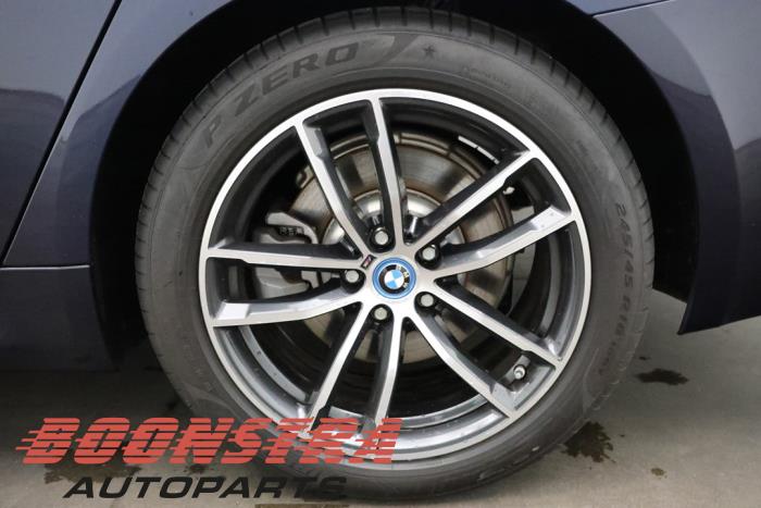 BMW 5 serie Touring 530e xDrive 2.0 Turbo 16V Schrottauto (2021, Blau)