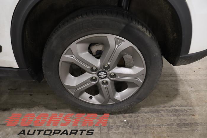 Suzuki Vitara 1.6 16V VVT Épave (2018, Blanc)