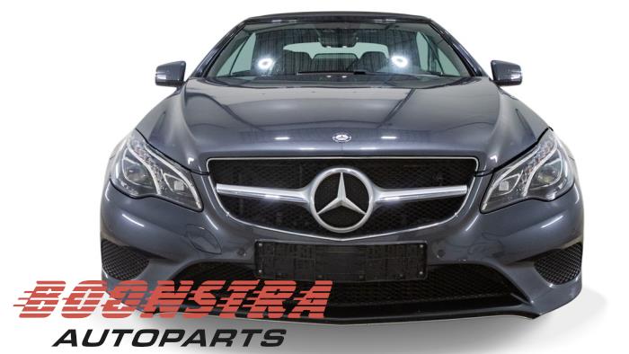 Mercedes E E-200 2.0 Turbo 16V Épave (2016, Gris)