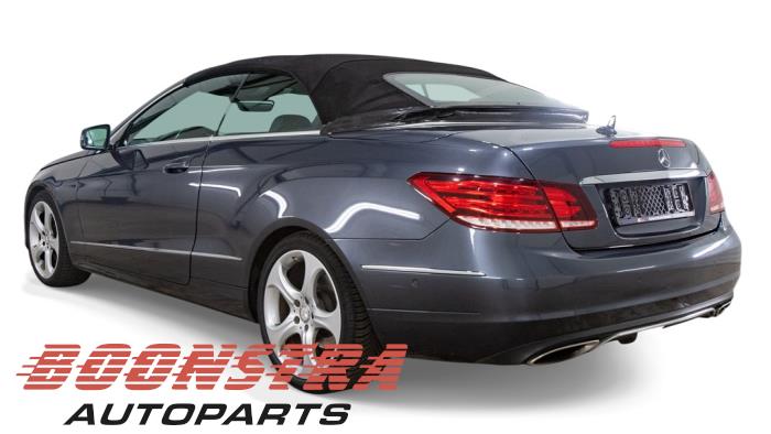 Mercedes E E-200 2.0 Turbo 16V Épave (2016, Gris)
