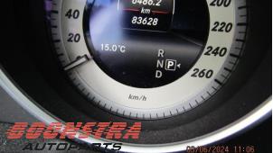 Mercedes E E-200 2.0 Turbo 16V Épave (2016, Gris)