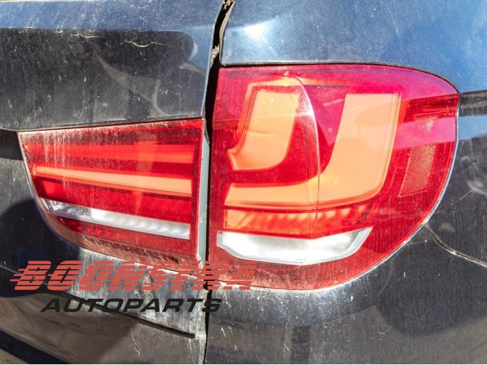 BMW X5 M50d 3.0 24V Samochód złomowany (2015, Czarny)