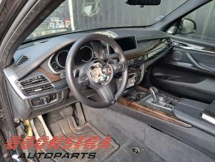 BMW X5 M50d 3.0 24V Samochód złomowany (2015, Czarny)