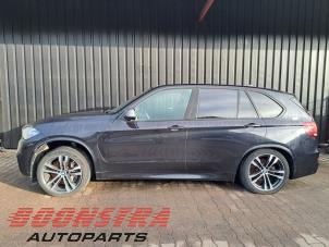 BMW X5 M50d 3.0 24V Samochód złomowany (2015, Czarny)