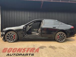 BMW 5 serie 530e 2.0 TwinPower Turbo 16V Samochód złomowany (2025, Czarny)
