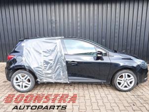Renault Clio IV 0.9 Energy TCE 90 12V Épave (2017, Noir)