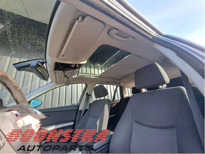 BMW 3 serie Touring 318i 16V Épave (2006, Noir)