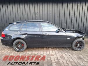 BMW 3 serie Touring 318i 16V Épave (2006, Noir)
