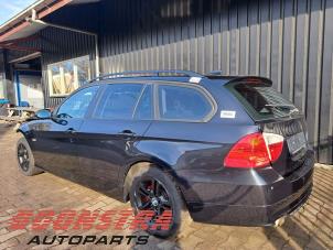 BMW 3 serie Touring 318i 16V Épave (2006, Noir)