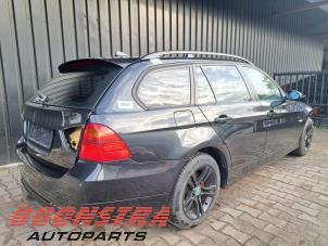 BMW 3 serie Touring 318i 16V Épave (2006, Noir)
