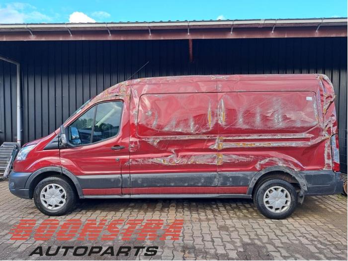 Ford Transit 2.0 TDCi 16V Eco Blue 130 Samochód złomowany (2021, Czerwony)