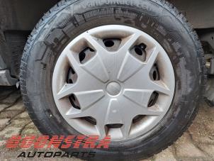 Ford Transit 2.0 TDCi 16V Eco Blue 130 Samochód złomowany (2021, Czerwony)