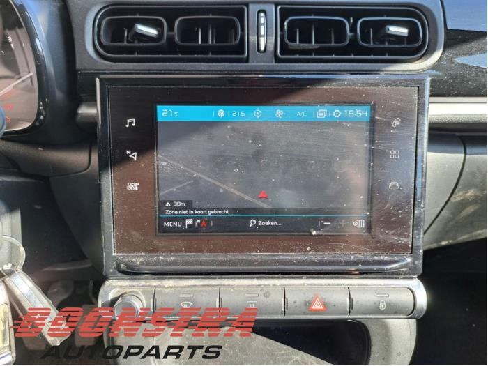 Citroen C3 1.2 Vti 12V PureTech Schrottauto (2018, Grau)