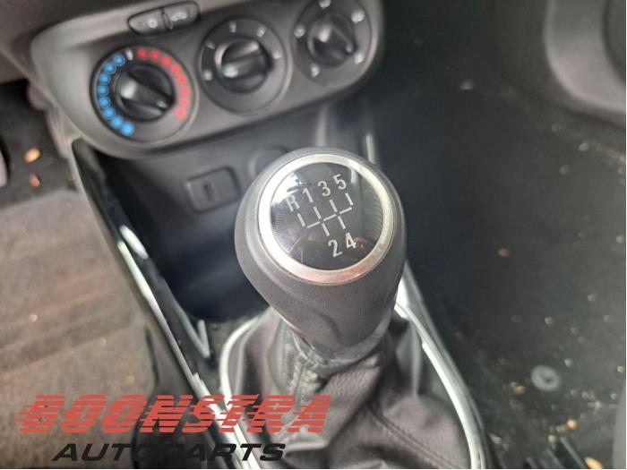 Opel Adam 1.2 16V Schrottauto (2017, Rot)
