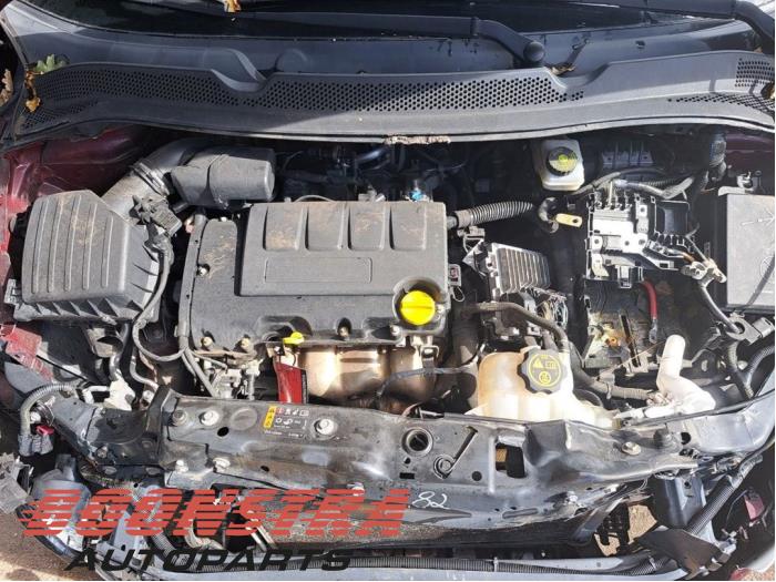 Opel Adam 1.2 16V Schrottauto (2017, Rot)