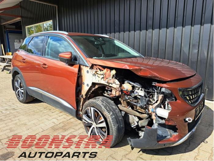 Peugeot 3008 II 1.6 BlueHDi 120 Skrotfordon (2017, BRUIN)