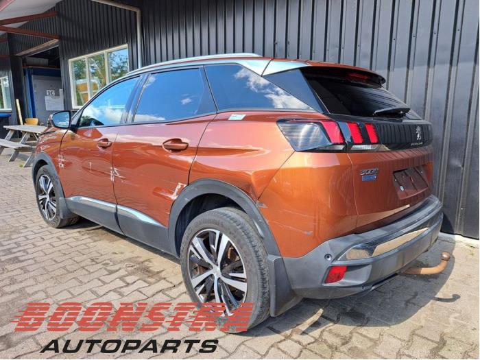 Peugeot 3008 II 1.6 BlueHDi 120 Skrotfordon (2017, BRUIN)