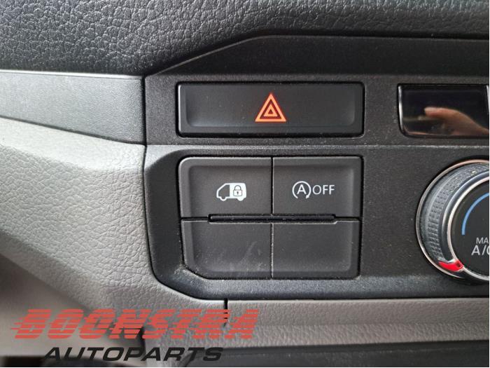 Volkswagen Crafter 2.0 TDI Vehículo de desguace (2023, Blanco)
