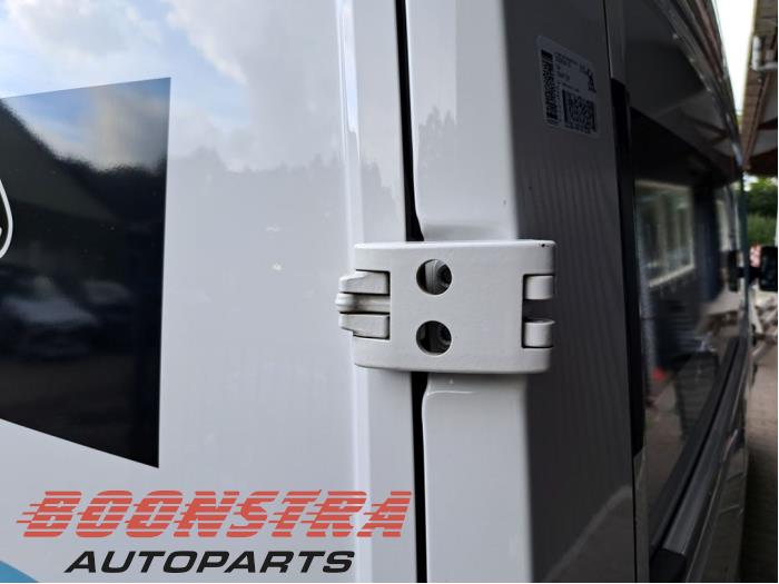 Volkswagen Crafter 2.0 TDI Vehículo de desguace (2023, Blanco)