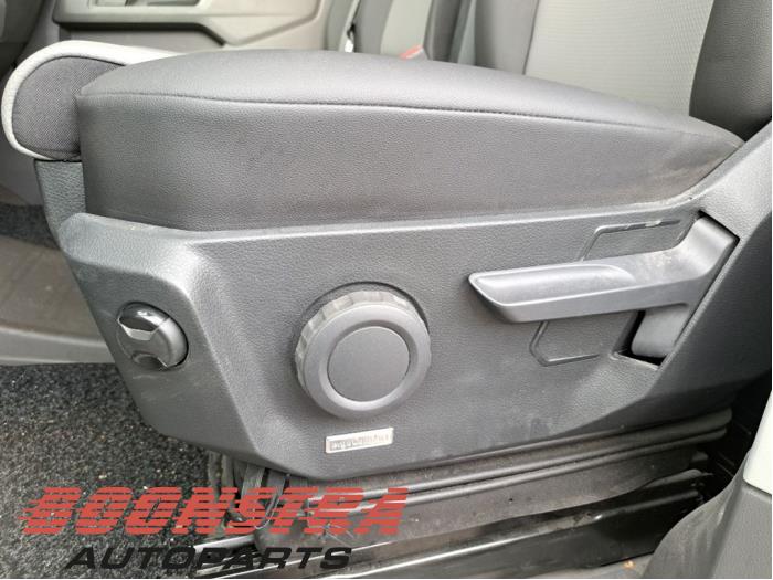 Volkswagen Crafter 2.0 TDI Vehículo de desguace (2023, Blanco)