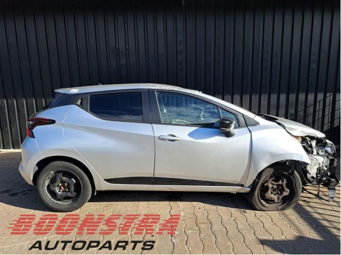 Nissan Micra 1.0 IG-T 92 Skrotfordon (2022, GRIJS)