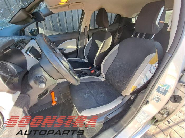 Nissan Micra 1.0 IG-T 92 Skrotfordon (2022, GRIJS)