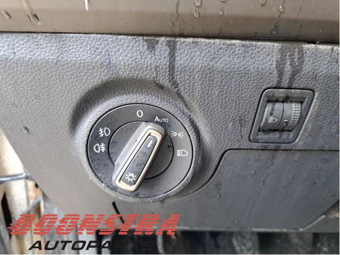 Seat Ibiza V 1.0 12V Skrotfordon (2018, WIT)
