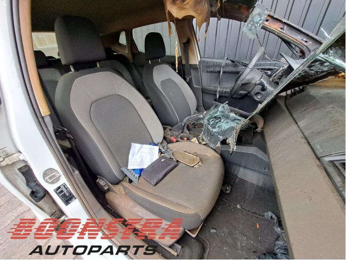 Seat Ibiza V 1.0 12V Skrotfordon (2018, WIT)