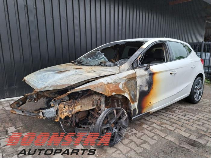 Seat Ibiza V 1.0 12V Skrotfordon (2018, WIT)