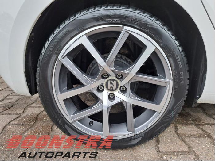 Seat Ibiza V 1.0 12V Skrotfordon (2018, WIT)