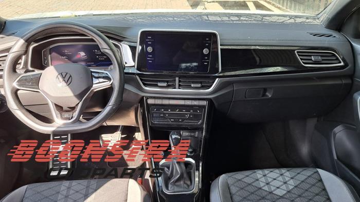 Volkswagen T-Roc 1.5 TSI 16V Vehículo de desguace (2023, Blanco)