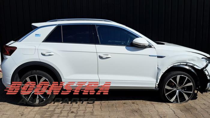 Volkswagen T-Roc 1.5 TSI 16V Vehículo de desguace (2023, Blanco)