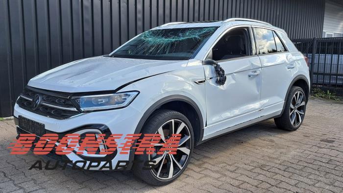Volkswagen T-Roc 1.5 TSI 16V Vehículo de desguace (2023, Blanco)
