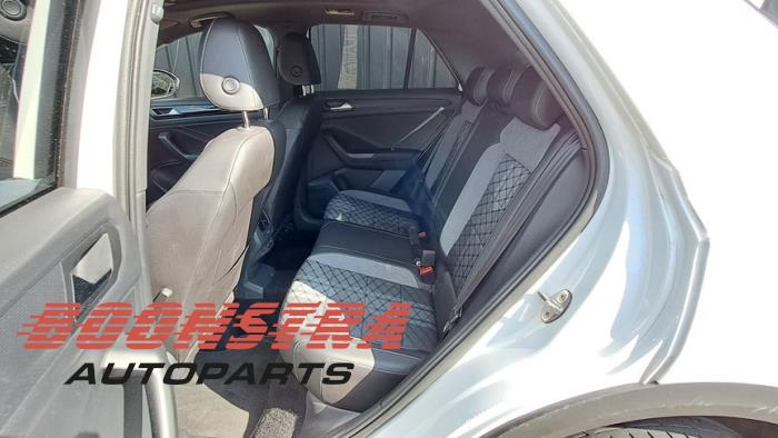 Volkswagen T-Roc 1.5 TSI 16V Vehículo de desguace (2023, Blanco)