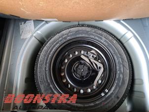 Volkswagen Up! 1.0 12V 75 Épave (2012, Gris)