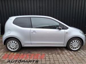 Volkswagen Up! 1.0 12V 75 Épave (2012, Gris)
