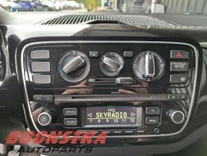 Volkswagen Up! 1.0 12V 75 Épave (2012, Gris)