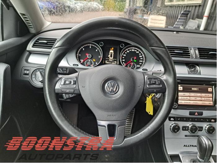 Volkswagen Passat Alltrack 2.0 TDI 16V 177 4Motion Skrotfordon (2014, GRIJS)
