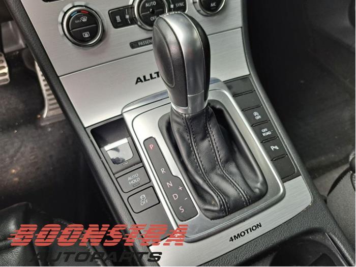 Volkswagen Passat Alltrack 2.0 TDI 16V 177 4Motion Skrotfordon (2014, GRIJS)