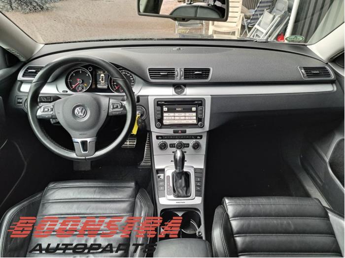 Volkswagen Passat Alltrack 2.0 TDI 16V 177 4Motion Skrotfordon (2014, GRIJS)
