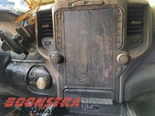 Dodge 1500 Crew Cab 5.7 Hemi V8 4x4 Épave (2020, Noir)