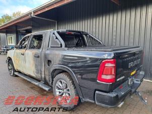 Dodge 1500 Crew Cab 5.7 Hemi V8 4x4 Épave (2020, Noir)