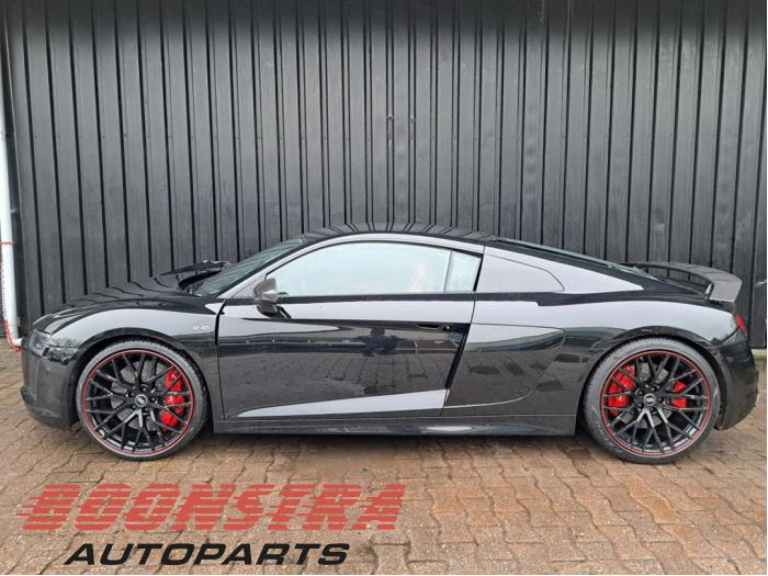 Audi R8 5.2 V10 Plus Quattro Épave (2016, Noir)