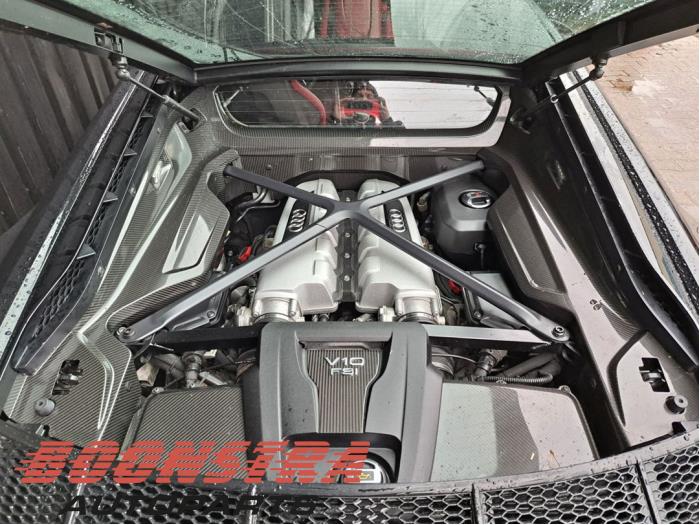 Audi R8 5.2 V10 Plus Quattro Épave (2016, Noir)
