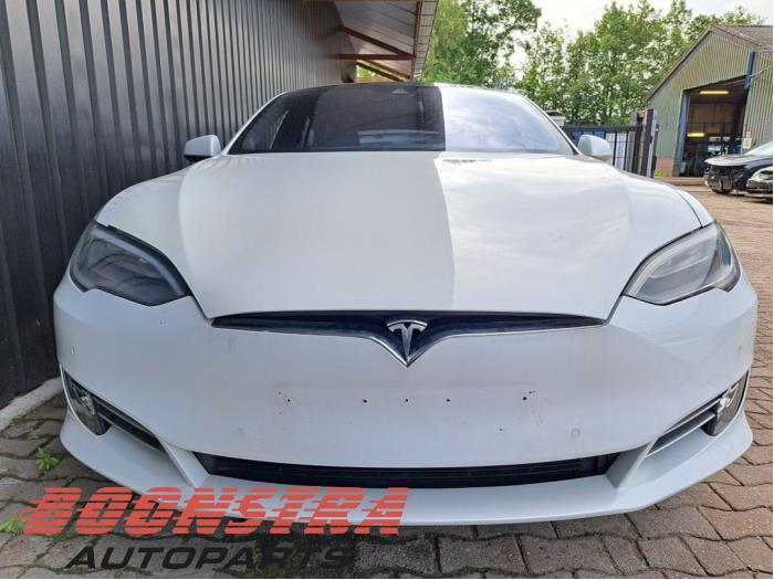 Tesla Model S 90D Vehículo de desguace (2017, Blanco)