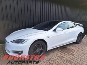 Tesla Model S 90D Vehículo de desguace (2017, Blanco)