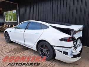 Tesla Model S 90D Vehículo de desguace (2017, Blanco)