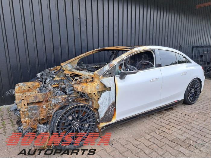 Mercedes EQE 43 AMG 4-Matic  (Skrot)